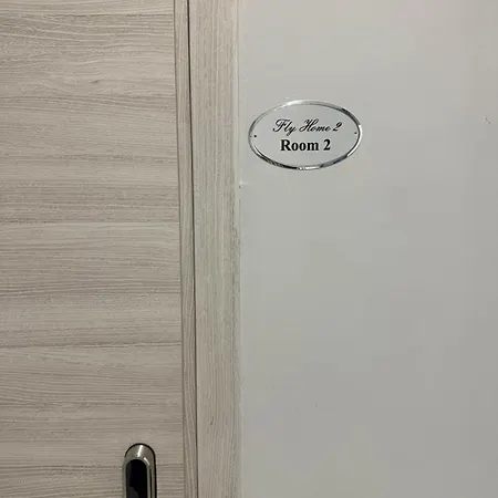 Fly 2 Νάπολη