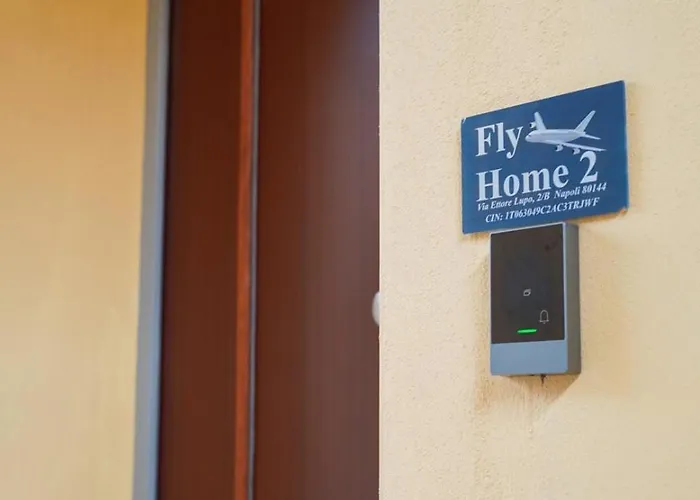 Fly 2 Νάπολη